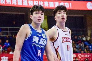 媒体人：现代篮球中锋地位普遍偏低 杨瀚森&amp;余嘉豪都依赖后卫带动