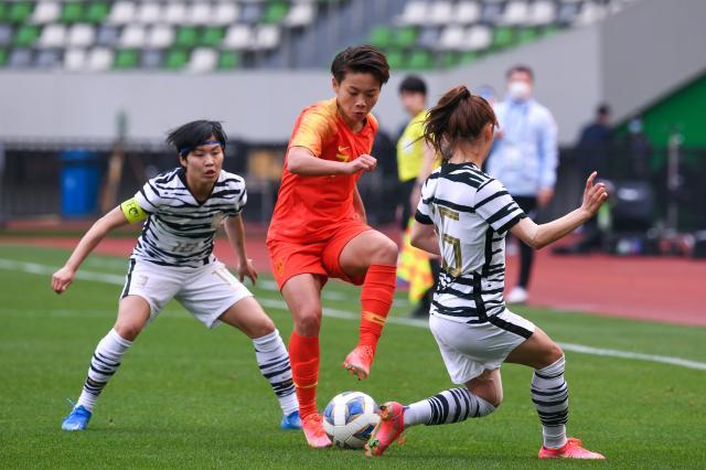 九游体育官网入口-【奥预赛】王霜梅开二度 女足总分4比3韩国晋级奥运